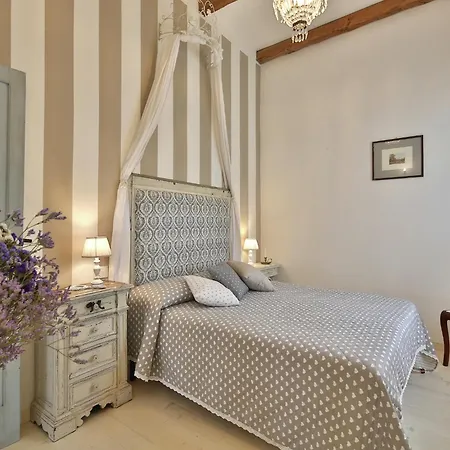 Villa In With Private Pool And Views